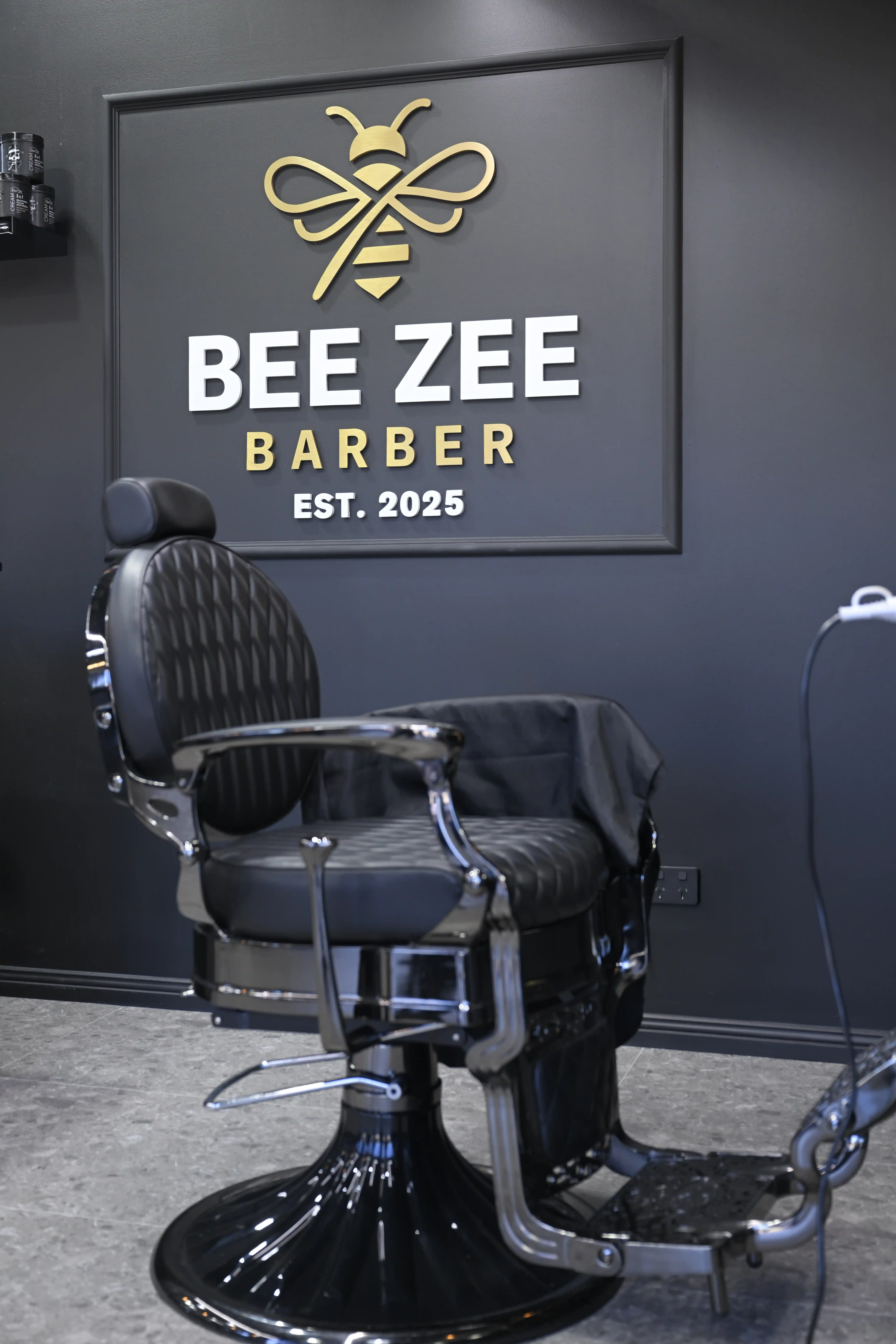 Bee Zee Barber